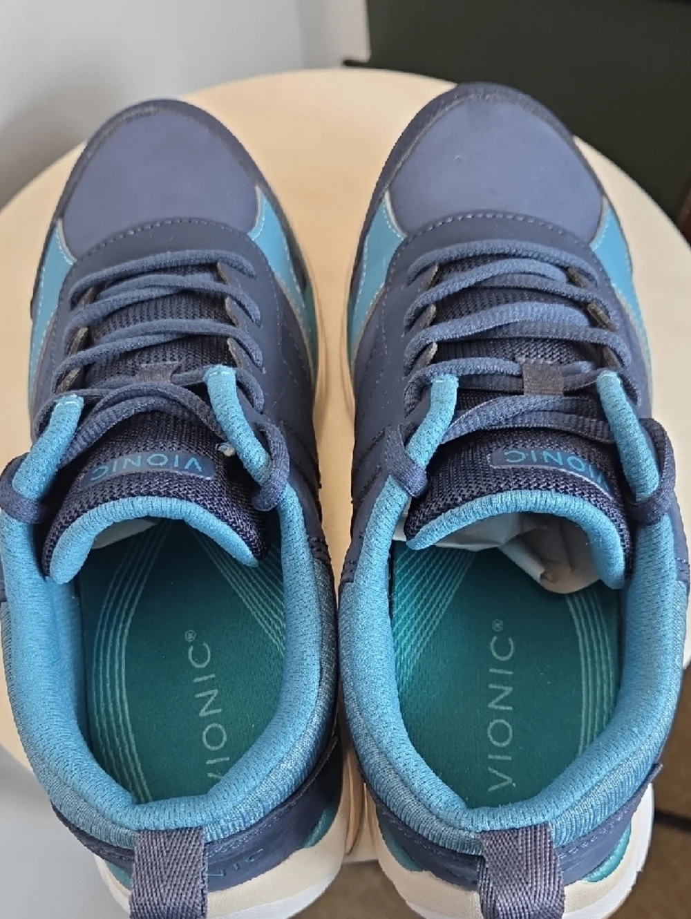 Vionic Navy and Light Blue Women's Athletic Sneakers Size 8 Waterproof